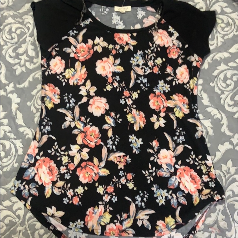 t-shirt/blouse